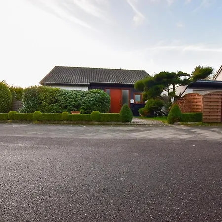 Tolstov House - 6 With Garden - 15 Min Messe Dus & Airport Dus