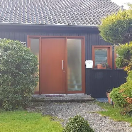 Tolstov House - 6 With Garden - 15 Min Messe Dus & Airport Dus Daire Meerbusch