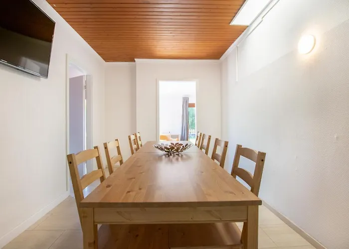 Tolstov House - 6 With Garden - 15 Min Messe Dus & Airport Dus Appartement